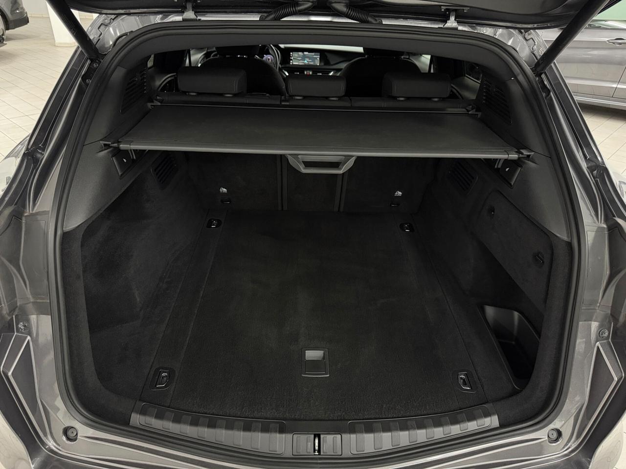 Alfa Romeo Stelvio 2.2 TD 210 CV SUPER AT8 Q4 FARI MATRIX MODELLO NUOVO TAGLIANDI KIT DISTRIBUZIONE ESEGUITO