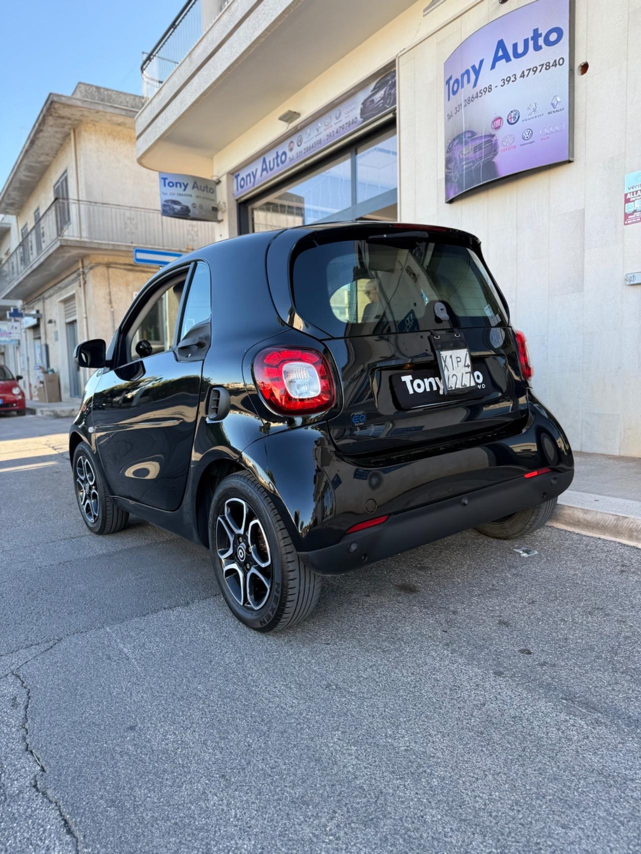 Smart ForTwo Prime TETTO PANORAMICO,INTERNI IN PELLE,TELECAMERA,NAVIGATORE.FULL LED,BLUETOOTH