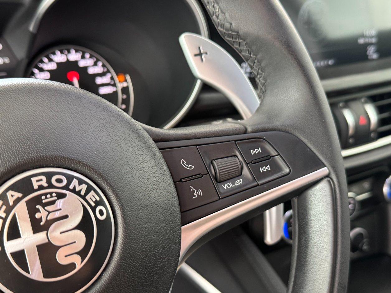 Alfa Romeo Stelvio 2.0 t B-Tech Q4 200cv AT8