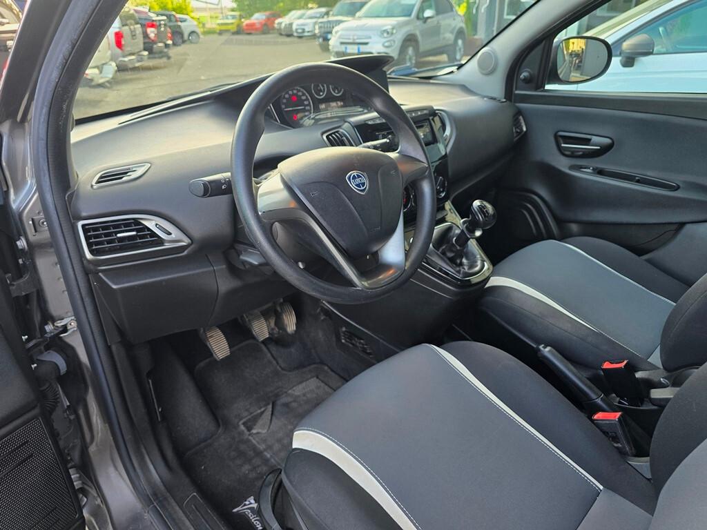 Lancia Ypsilon 1.2 69 CV GPL Ecochic Elefantino