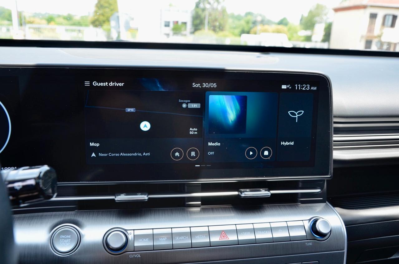 HYUNDAI KONA 1.6 GDI HEV X CLASS TECH PACK 2wd 141cv DCT, UFF ITALIANA, EURO 6D, FULL OPTIONAL, GARANZIA HYUNDAI, SERVICE UFFICIALE, TETTO, HI-FI BOSE, RETRO 360, APPLE ANDROID, SEDILI RISCALDATI E VENTILATI, PERMUTE