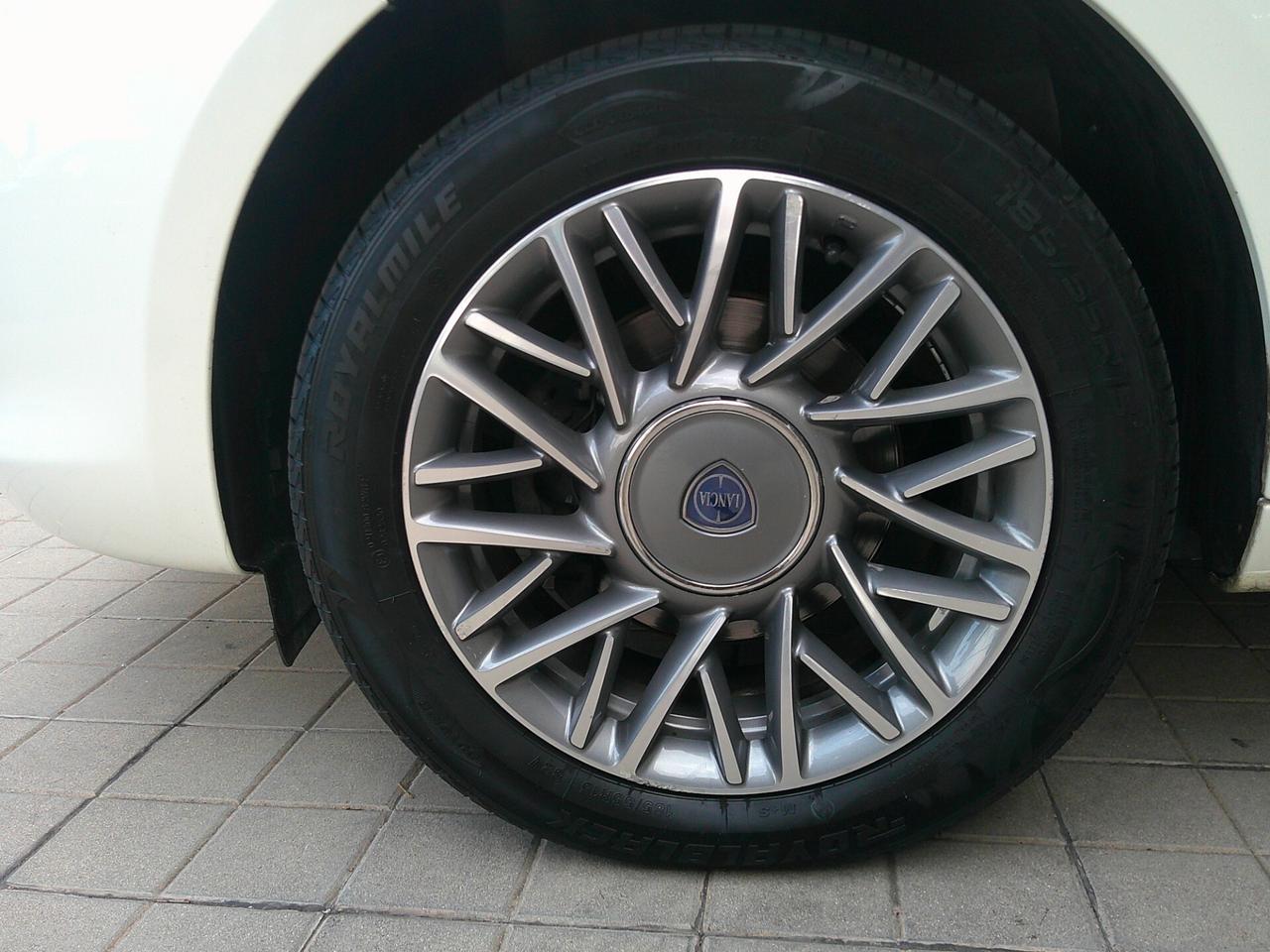 Lancia Ypsilon 1.3 MJT 16V 95 CV 5 porte S&S Gold