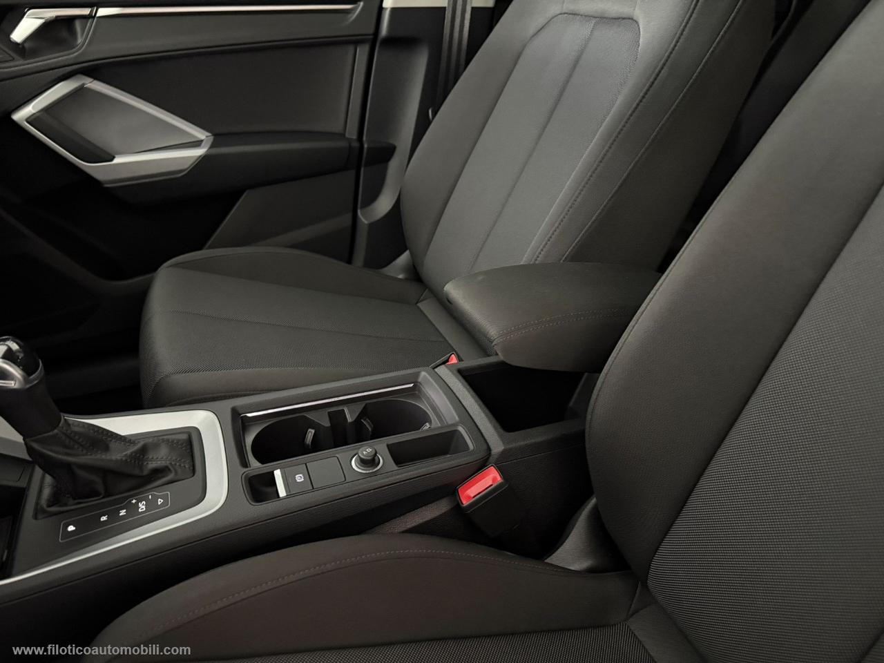 AUDI Q3 35 TDI S tronic 150CV Business KM 86.187 COCKPIT - TELECAMERA - LED