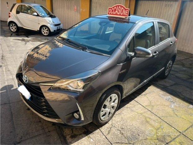 Toyota Yaris 1.5 Hybrid 5 porte Automatico