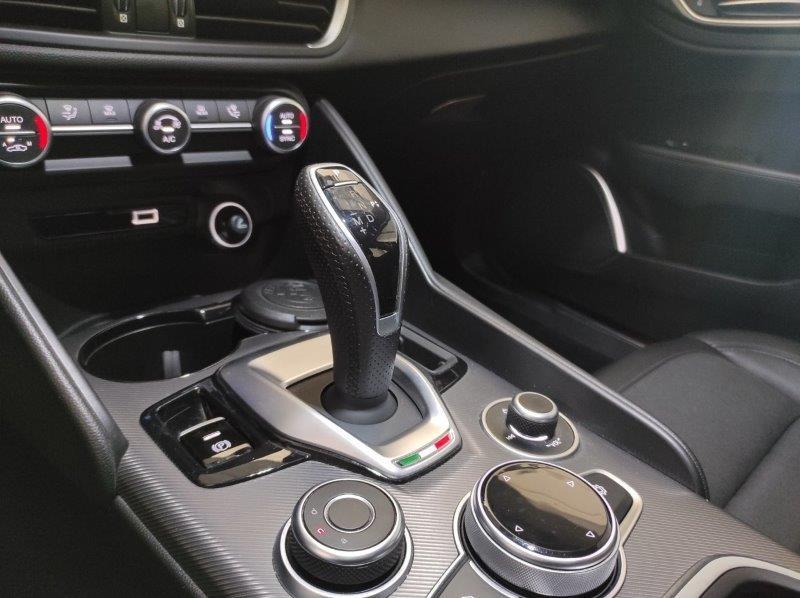 ALFA ROMEO Giulia (2016) - Giulia 2.2 Turbodiesel 160 CV AT8 Sprint