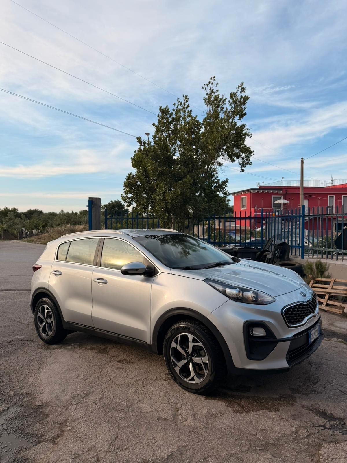 KIA SPORTAGE 1.6 CRDI MHEV AUTOMATICA 61.000 KM