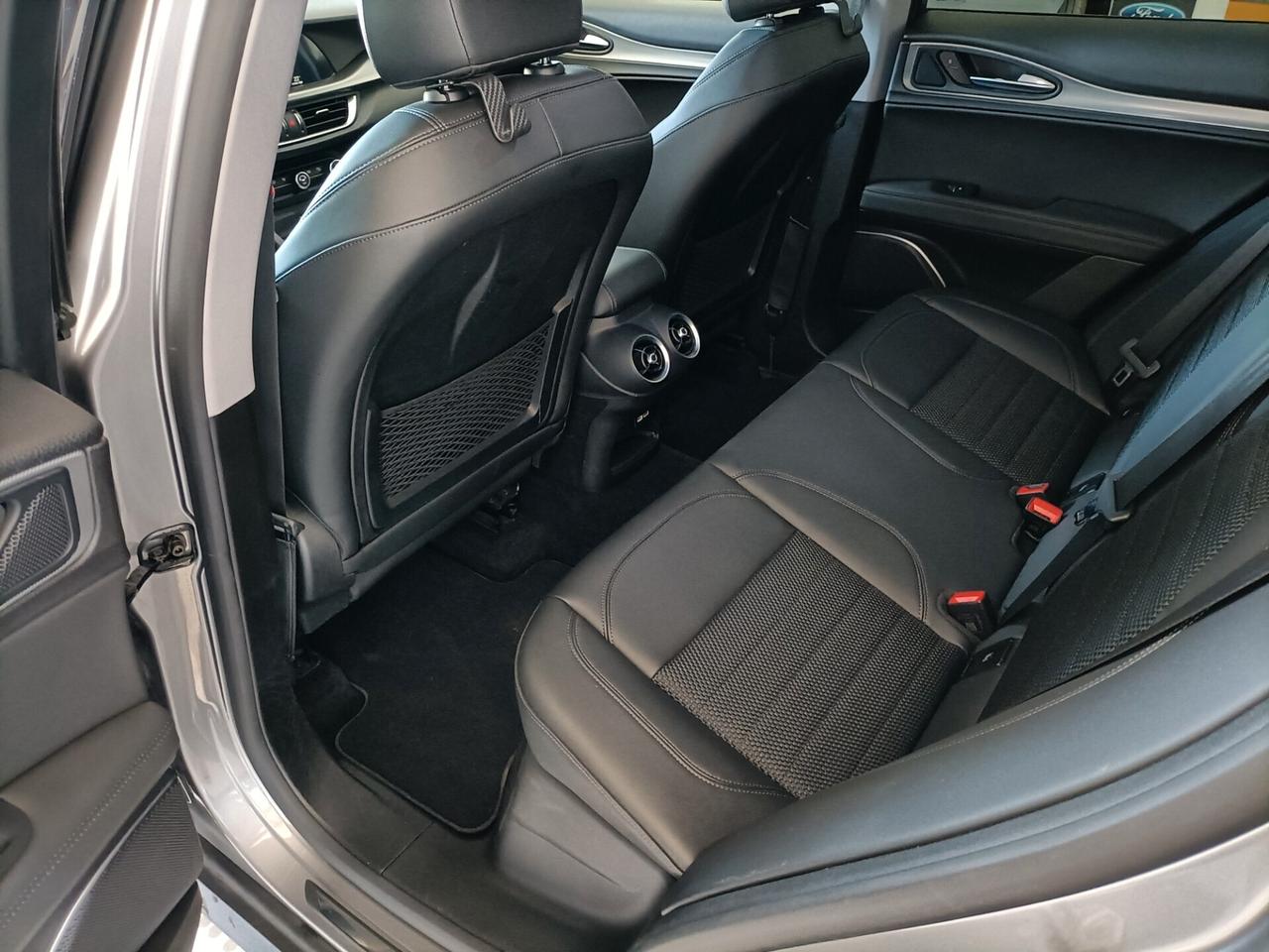 Alfa Romeo Stelvio 2.2 Turbodiesel 210 CV AT8 Q4 Executive - 03/2019