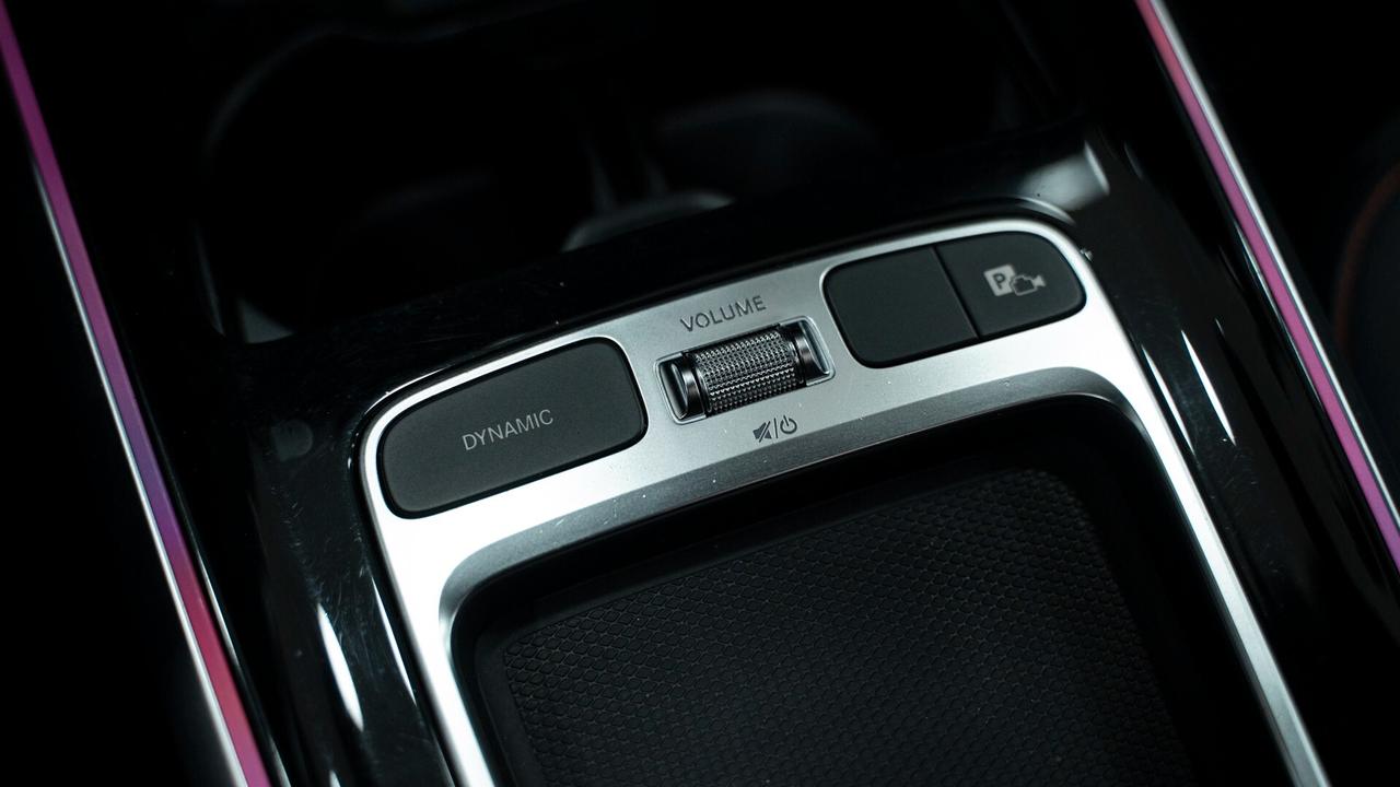 Mercedes-benz GLB 200 7 POSTI PREMIUM PLUS AMG TETTO LUCI XENO NAVI FULL