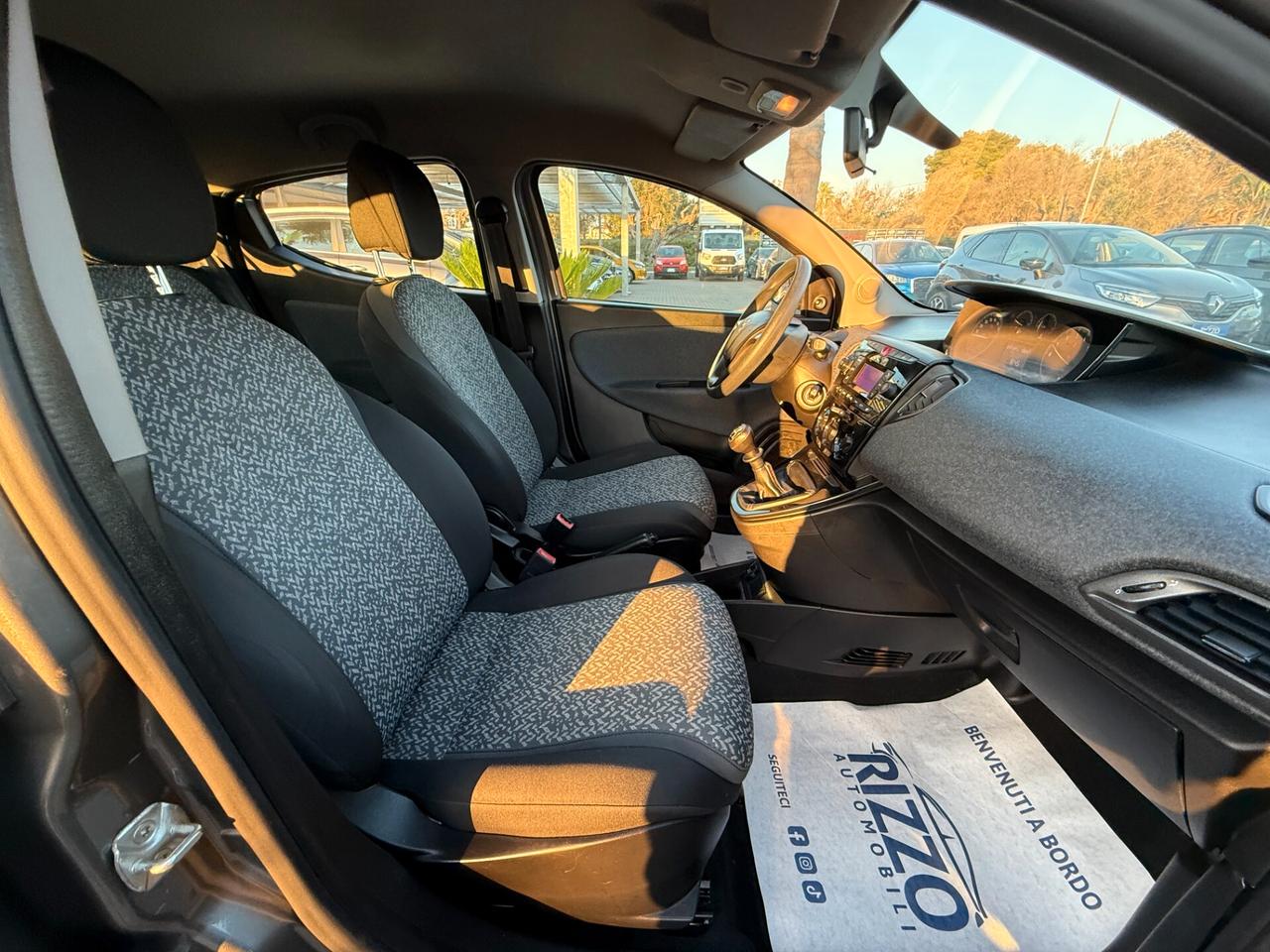 LANCIA YPSILON 1.2 69CV 5 PORTE ELEFANTINO 39999KM