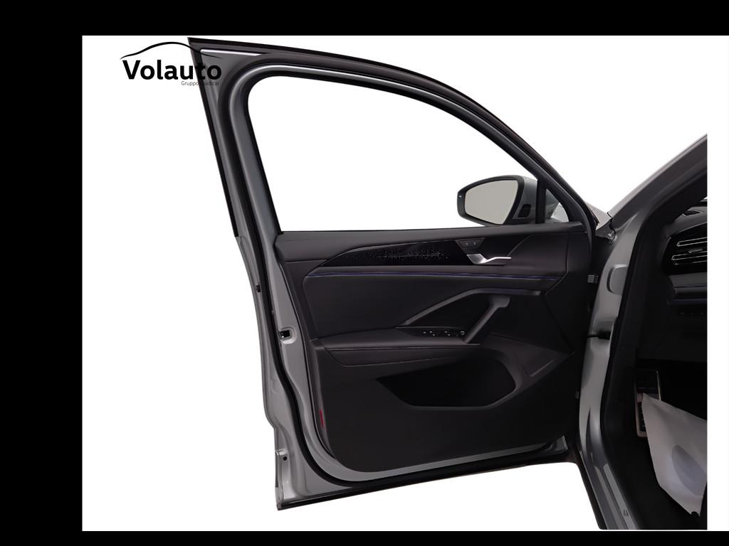 VOLKSWAGEN Tiguan III 2024 - Tiguan 2.0 tdi R-Line 150cv dsg