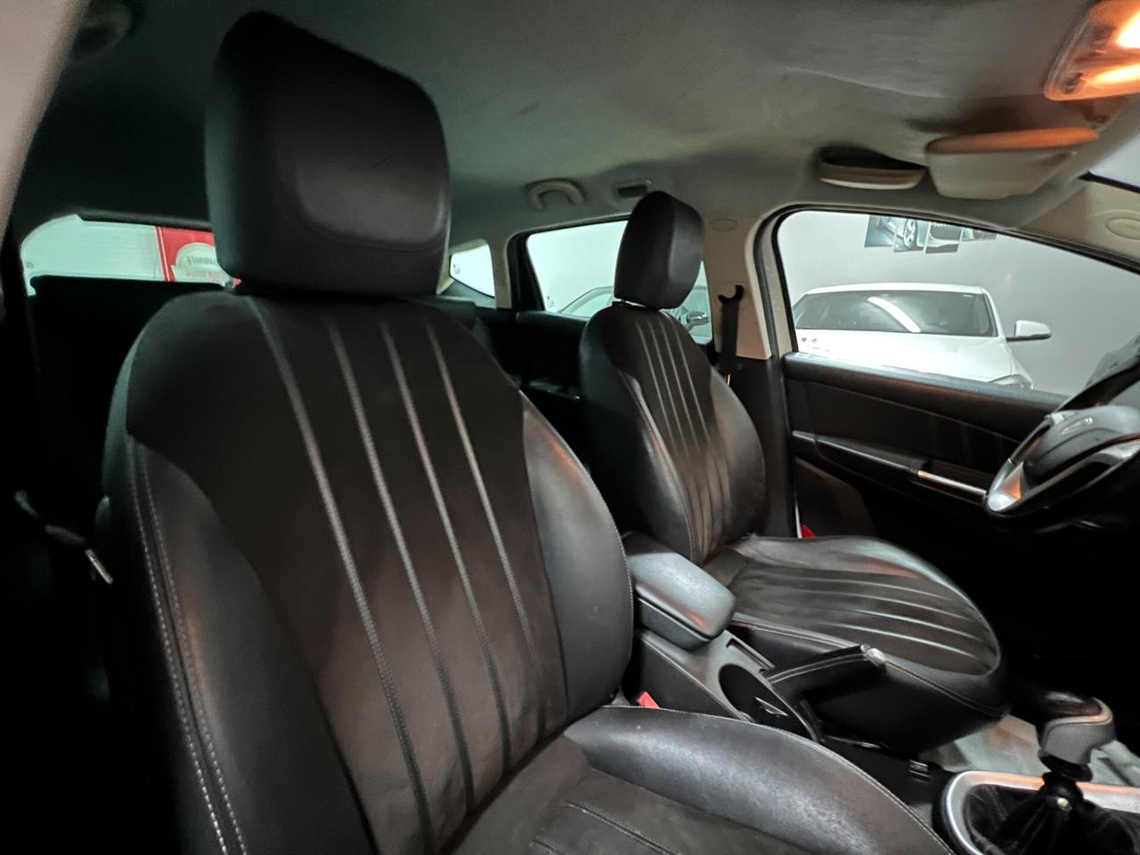 Lancia Delta 1.4 T-Jet 120 CV Platino Ecochic GPL