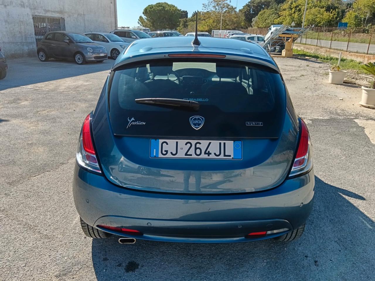 Lancia Ypsilon 1.0 FireFly 5 porte S&S Hybrid Gold