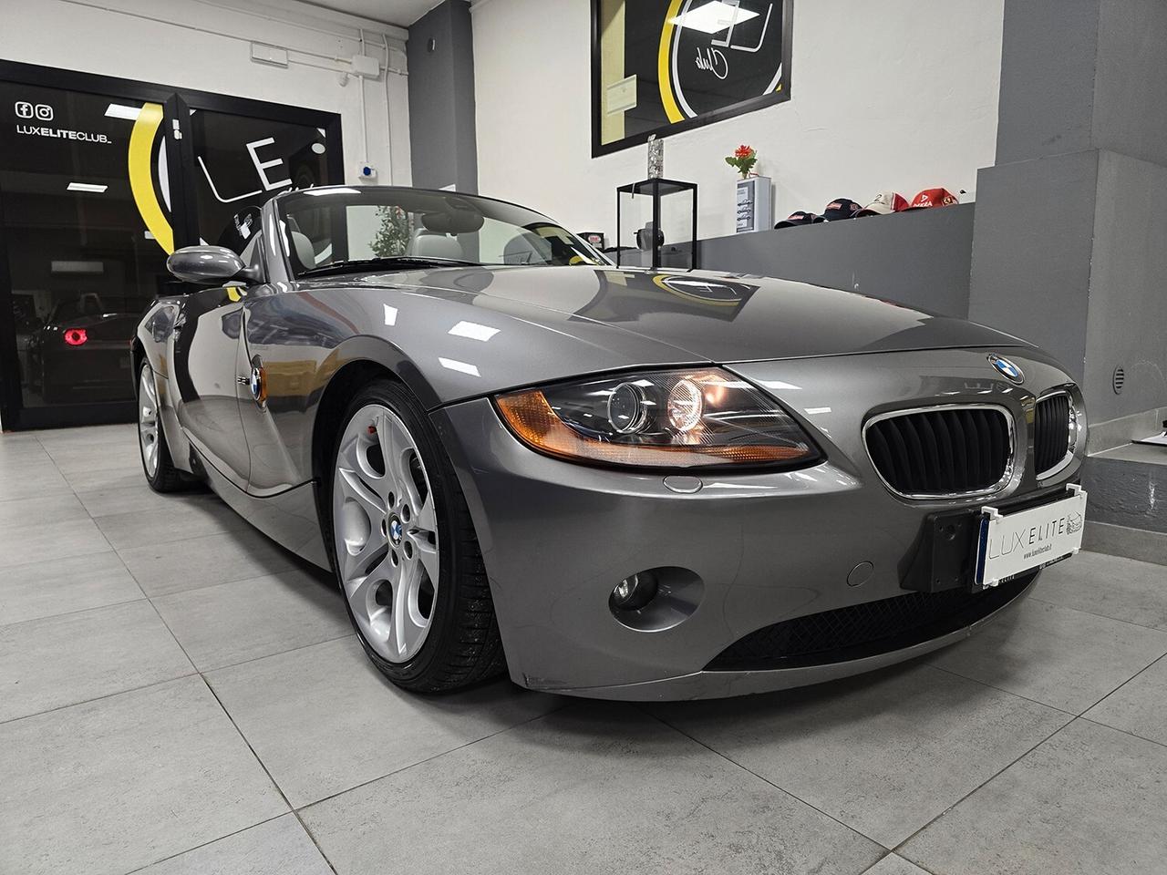 BMW Z4 E86 ROADSTER 2.5i_TAGLIANDI BMW_SOLO 109MILAKM_TOP