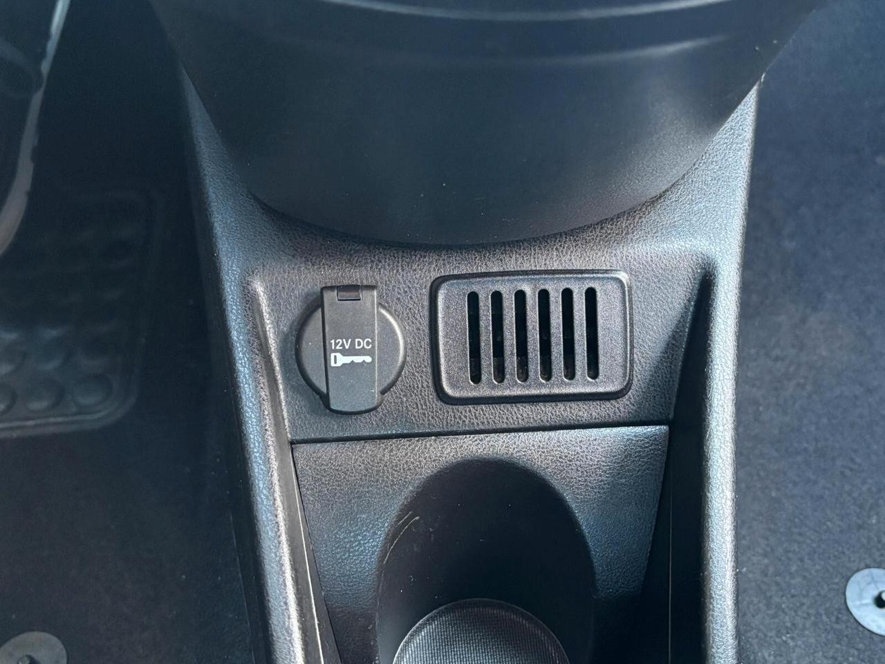 Lancia Ypsilon 1.0 FireFly 5 porte S&S Hybrid Gold