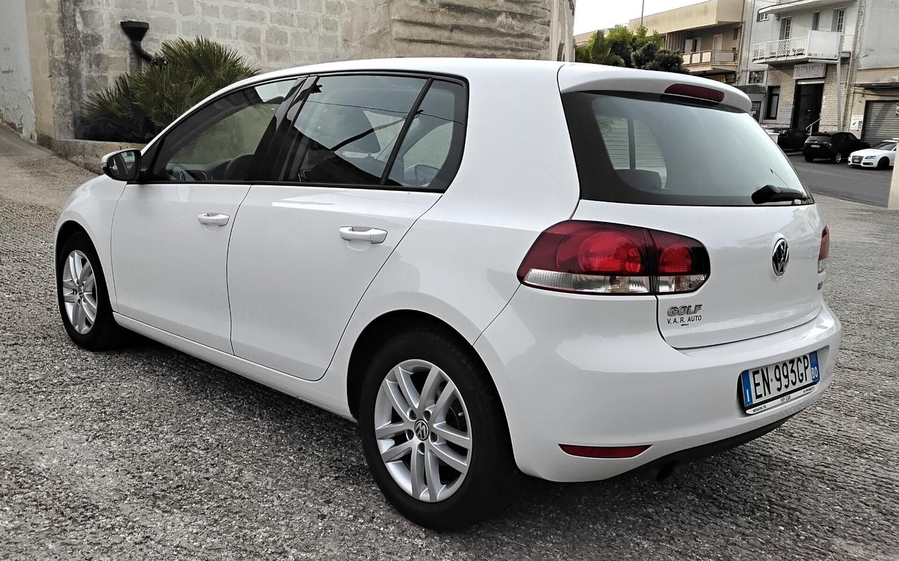 Volkswagen Golf 1.6 TDI DPF 5p. Highline