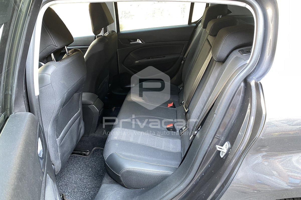 PEUGEOT 308 BlueHDi 130 S&S EAT8 Tech Edition