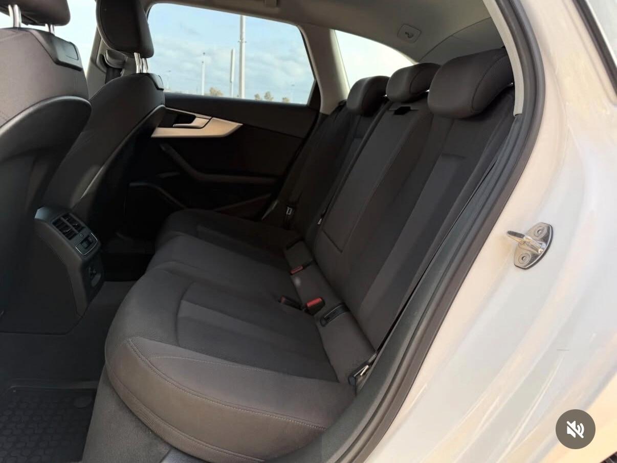 AUDI A4 Avant 2.0 TDI S Line NEOPAT. GARANTITA