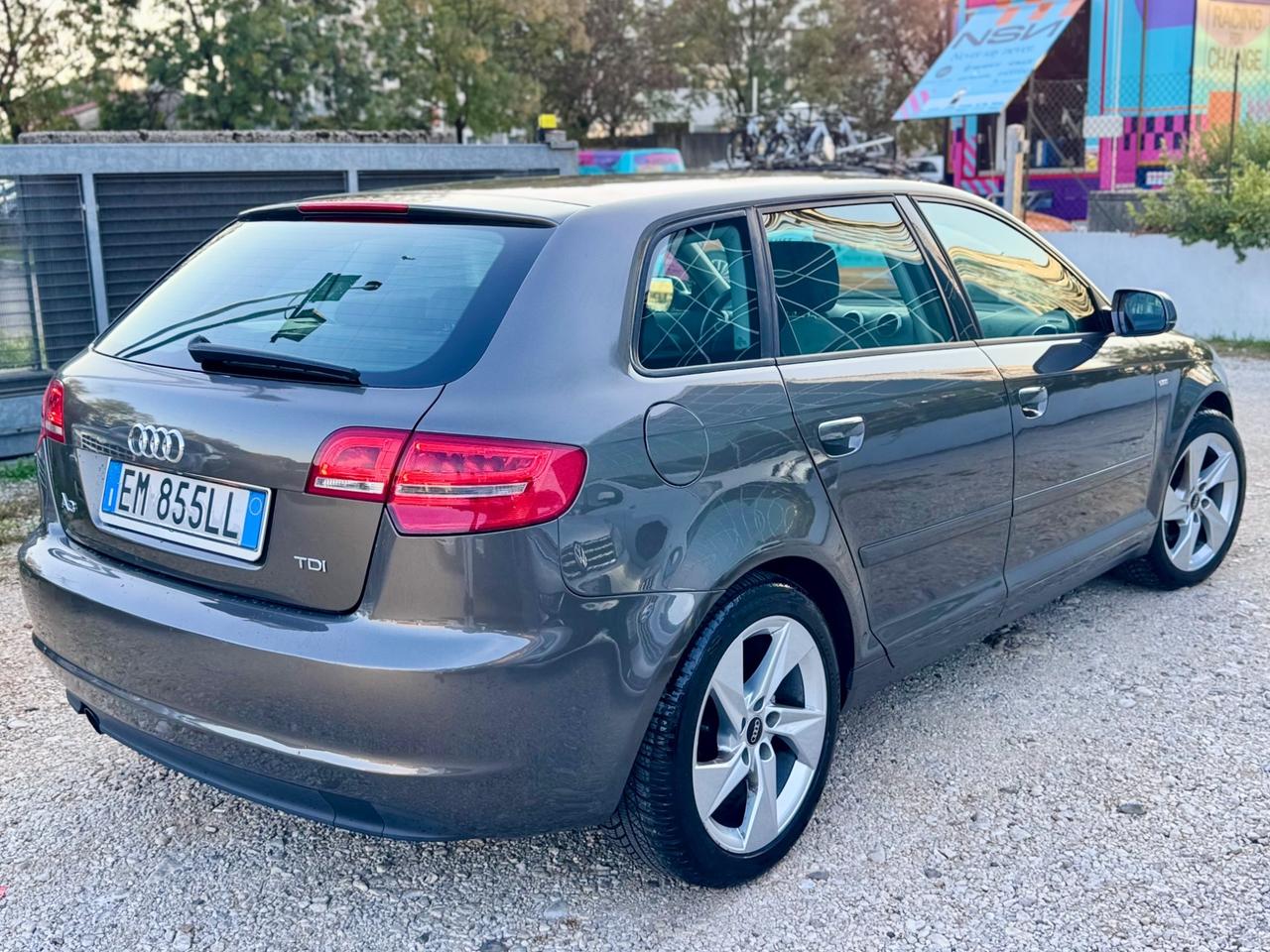 Audi A3 1.6 TDI 105cv s tronic - Neopatentati 2012