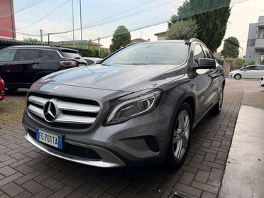 Mercedes-Benz GLA 180 GLA-X156 180d (cdi) Sport auto