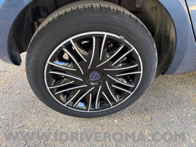 LANCIA Ypsilon 1.0 FireFly Hybrid GOLD.+ GPL