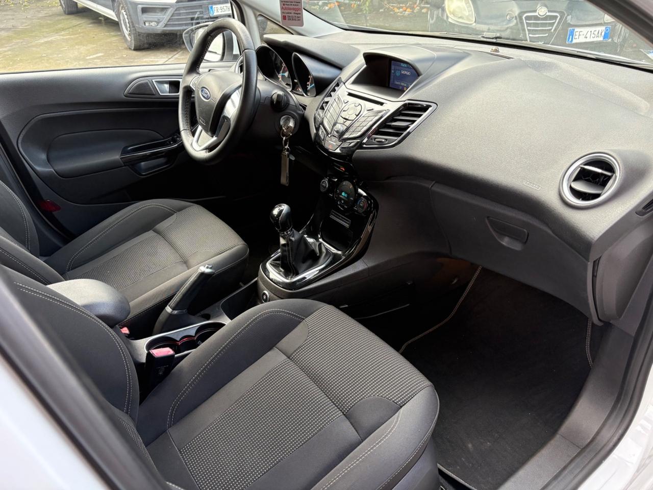 Ford Fiesta 1.4 benz/GPL navi xenon nuovissima