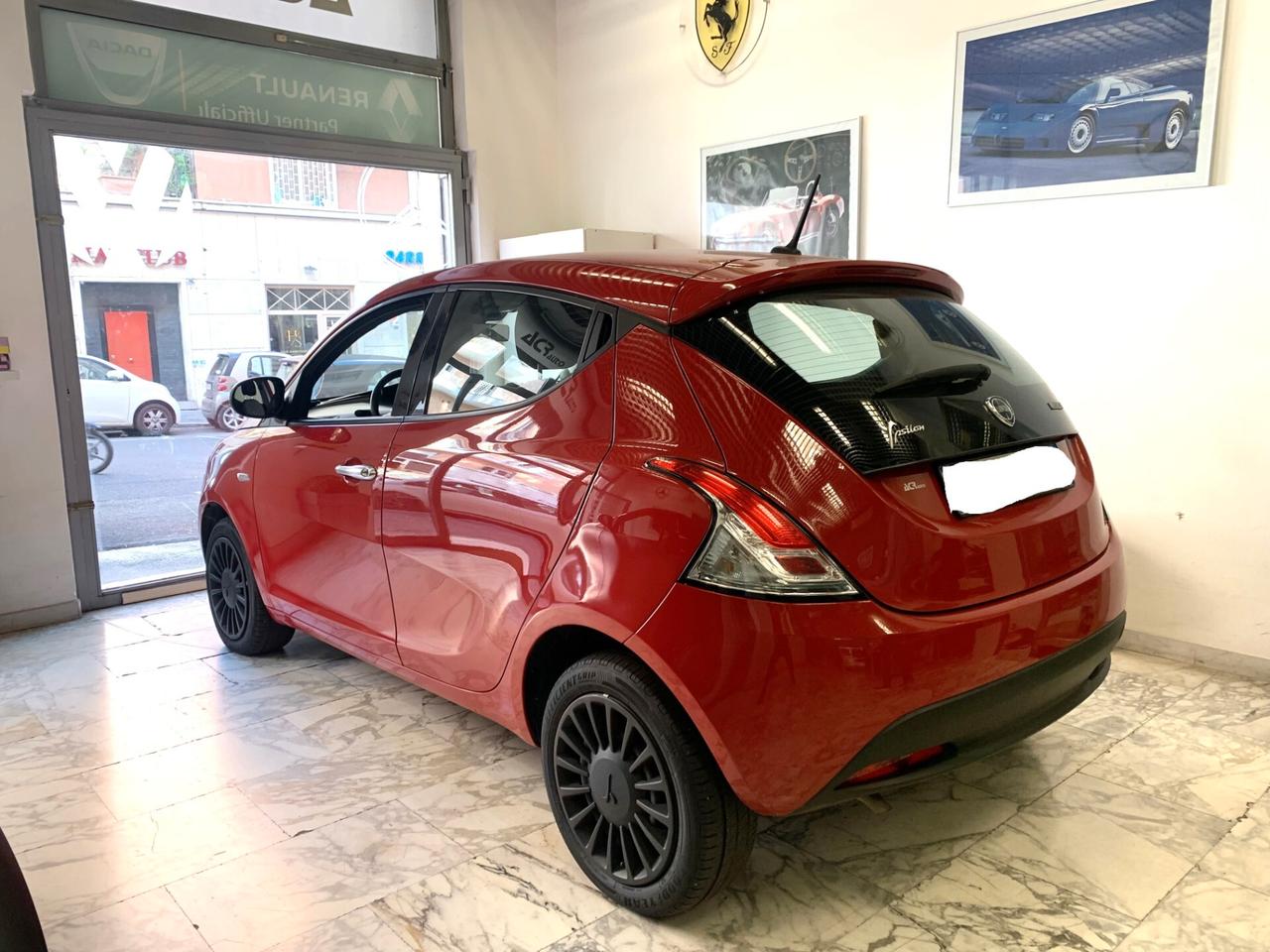 Lancia Ypsilon 1.0 FireFly 5P HIBRIDA 2023 KM31600