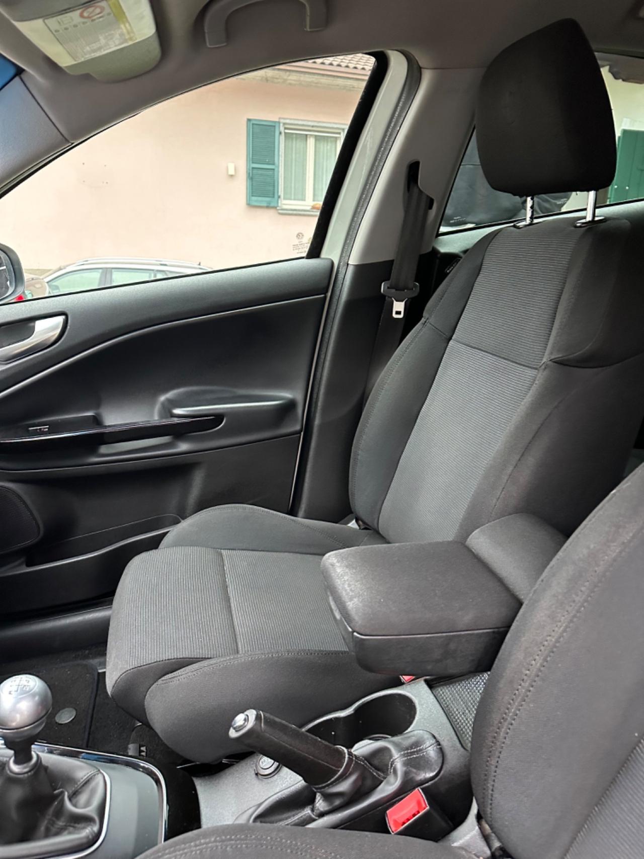 Alfa Romeo GIULIETTA 2.0 JTDm-2 DISTINCTIVE KMCERT GARANZ