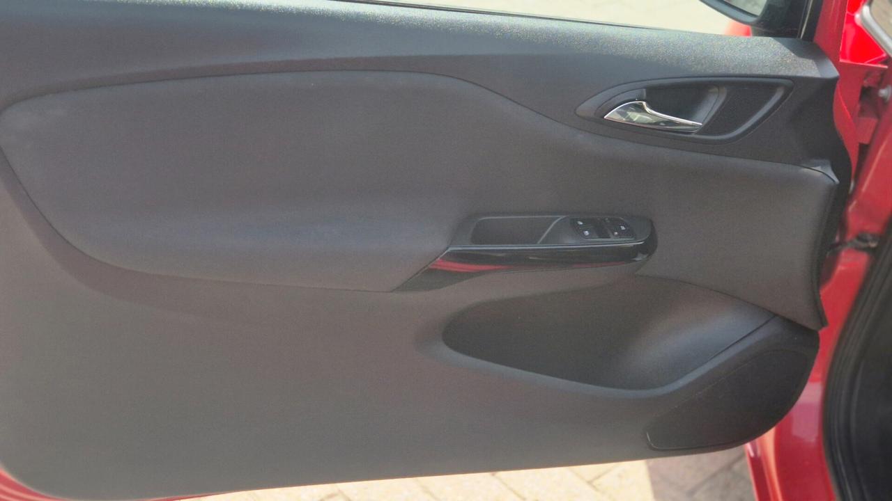 Opel Corsa 1.2 BENZ 69 CV / OK NEOPATENTATI