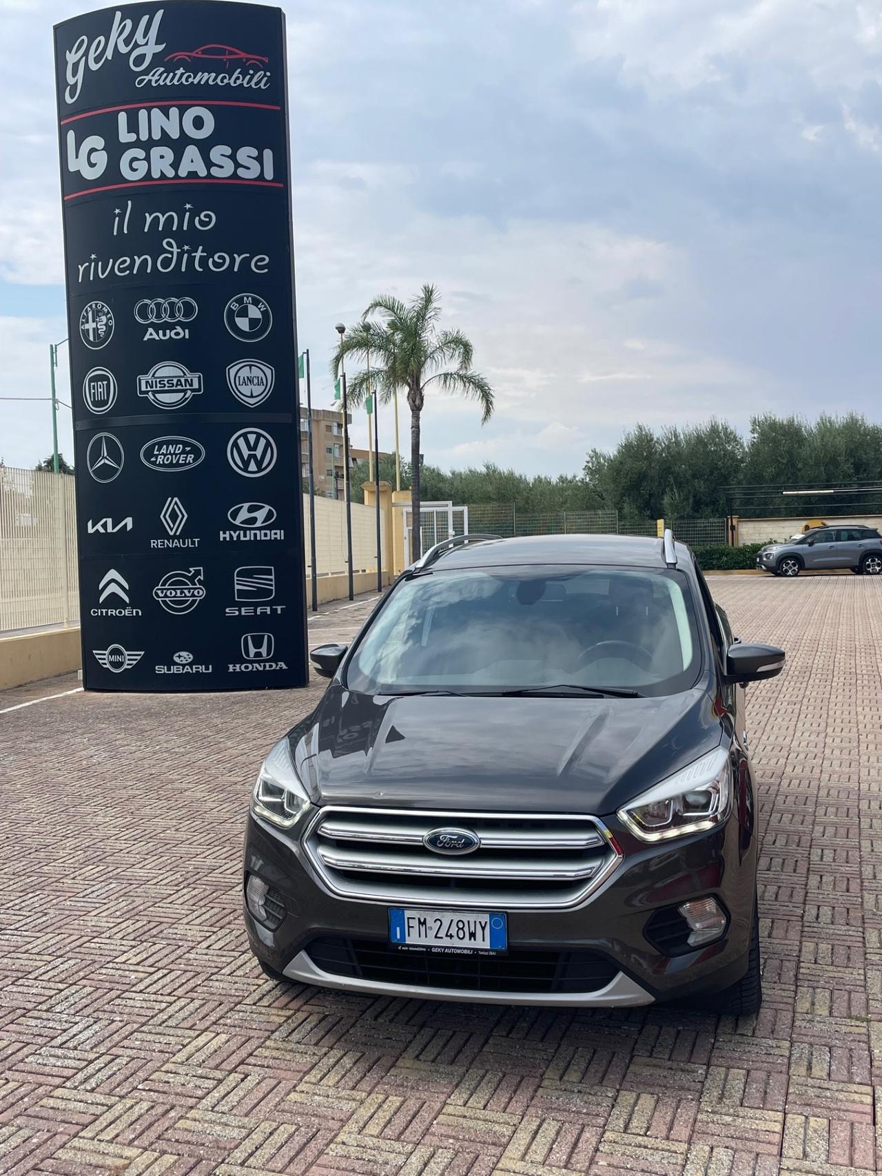 Ford Kuga 1.5 TDCI 120 CV S&S 2WD Powershift ST-Line