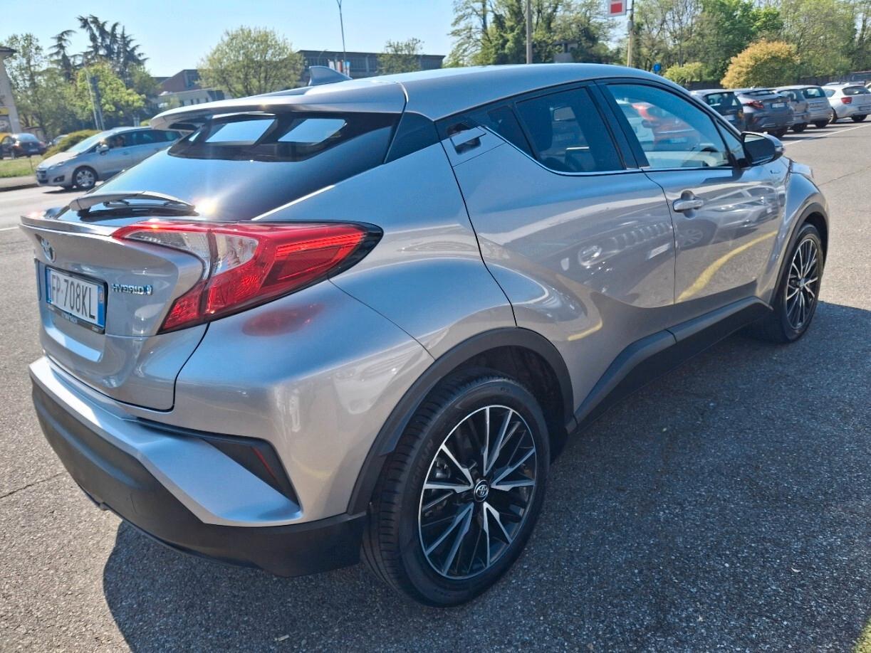 Toyota C-HR 1.8 Hybrid E-CVT Trend
