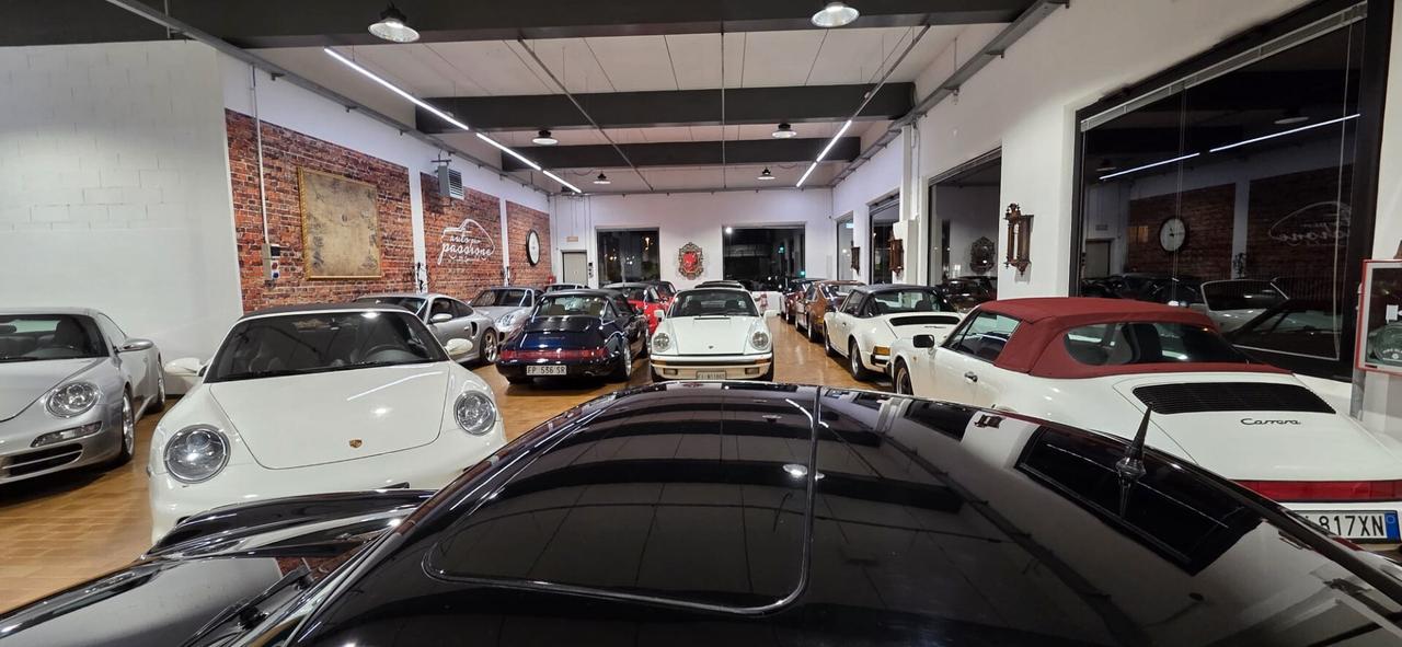 993 911 Porsche Carrera 4 Coupé Book Service Asi