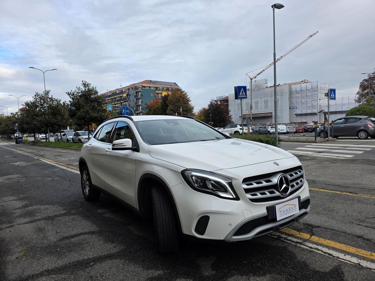 Mercedes-Benz GLA 200 GLA-Clas #7563