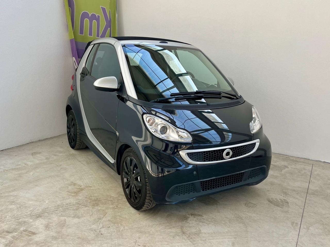 Smart ForTwo 1000 52 kW MHD cabrio passion