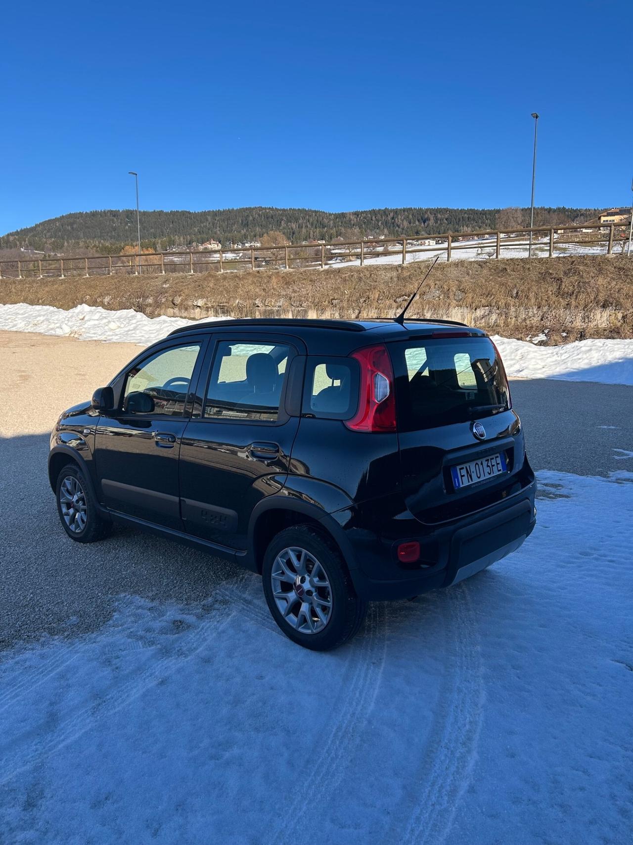 Fiat Panda 1.3 MJT 95 CV S&S 4x4 + ELD