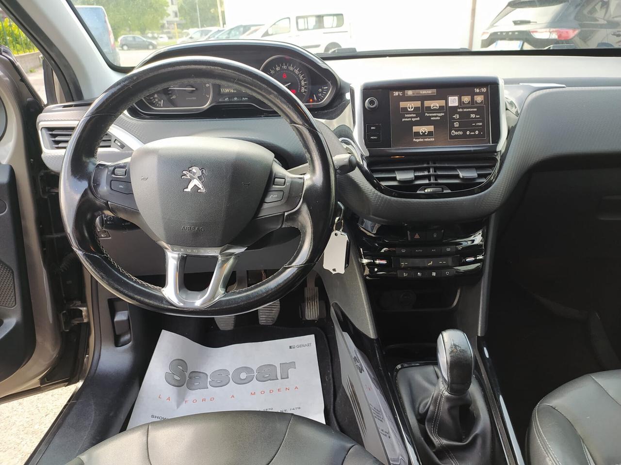 Peugeot 2008 PureTech Turbo 110 cv Allure