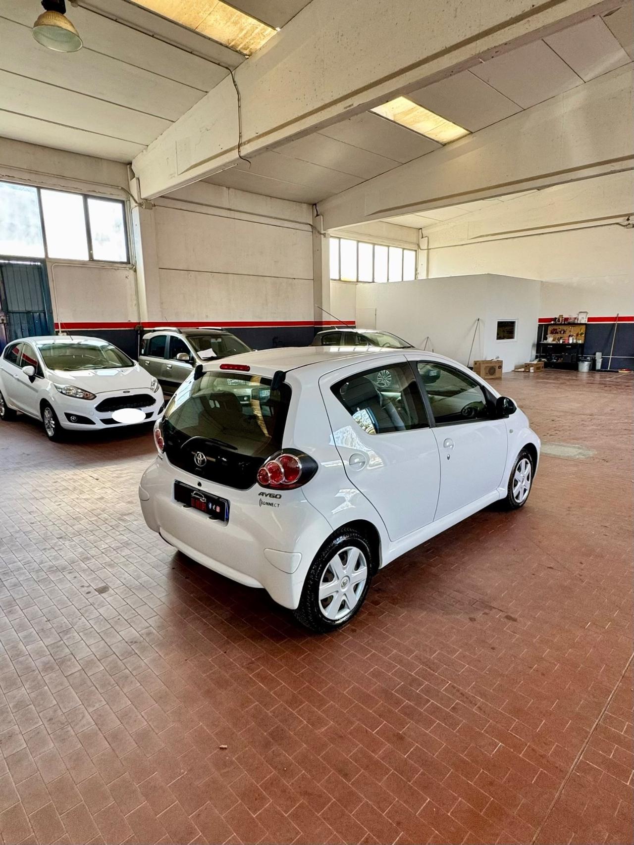 Toyota Aygo 1.0 12V VVT-i 5 porte Lounge Connect