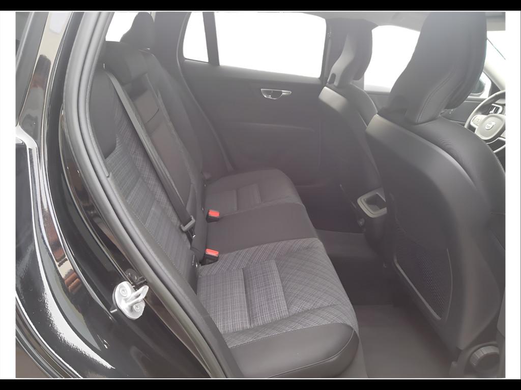 VOLVO V60 II 2023 - V60 2.0 b3 Core auto