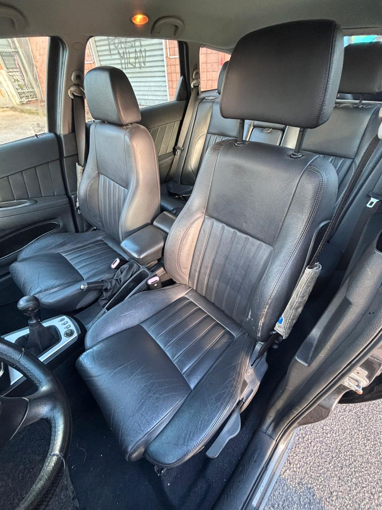 Alfa Romeo 156 1.9 JTD 16V Sportwagon T.I.