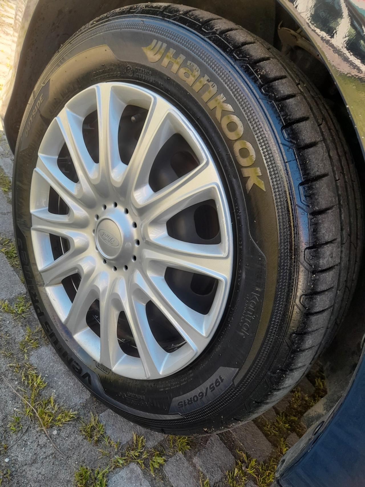 Ford B-Max 1.5 TDCi 75 CV Titanium