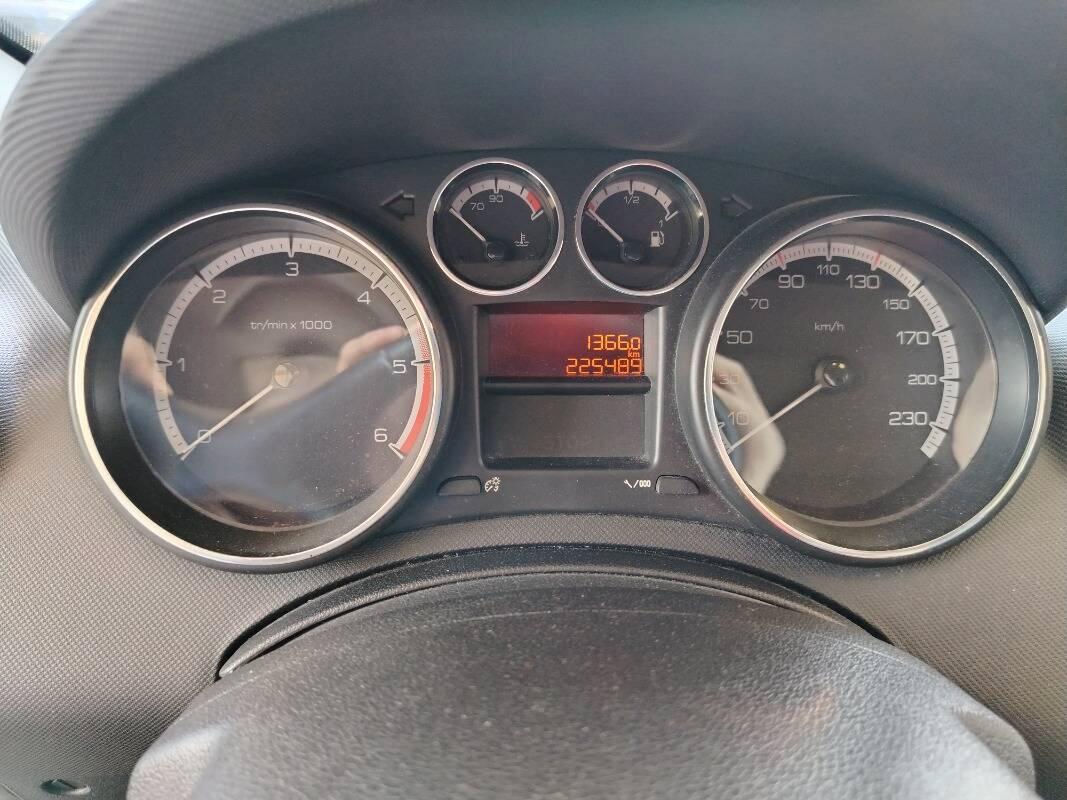 Peugeot 308 1.6 e-hdi 8v Access s&s 112cv 5p