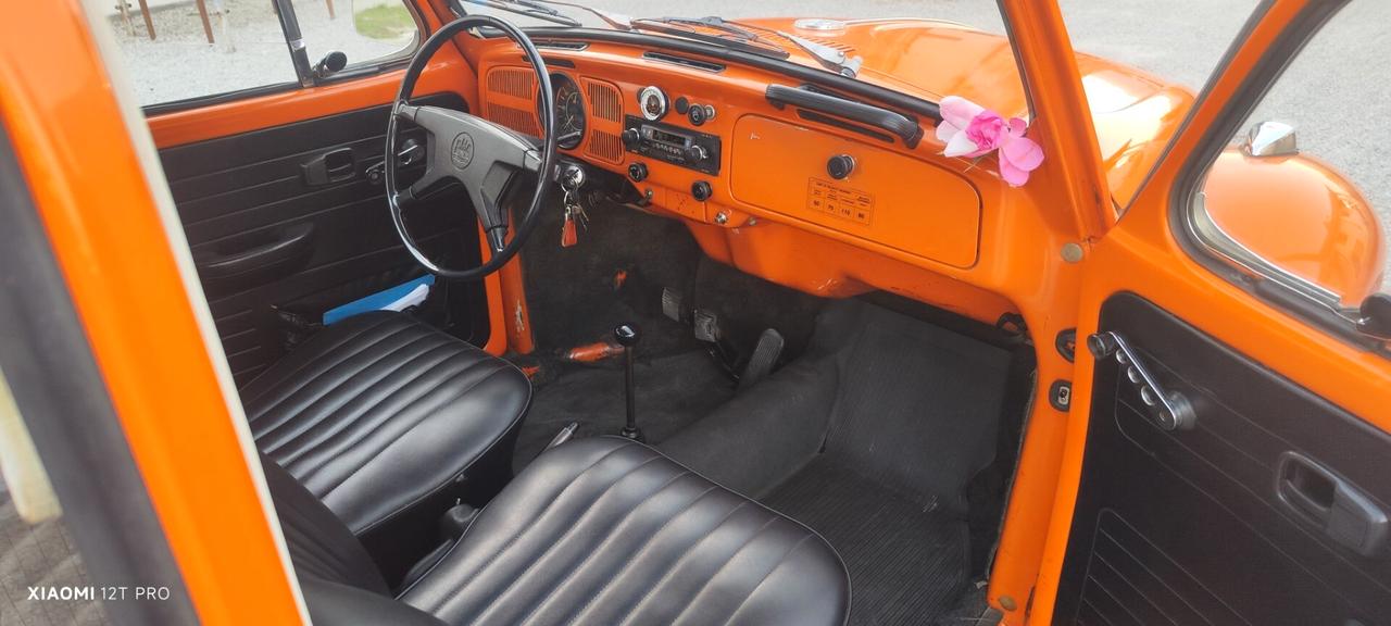 Volkswagen Maggiolino CABRIO o COUPE'
