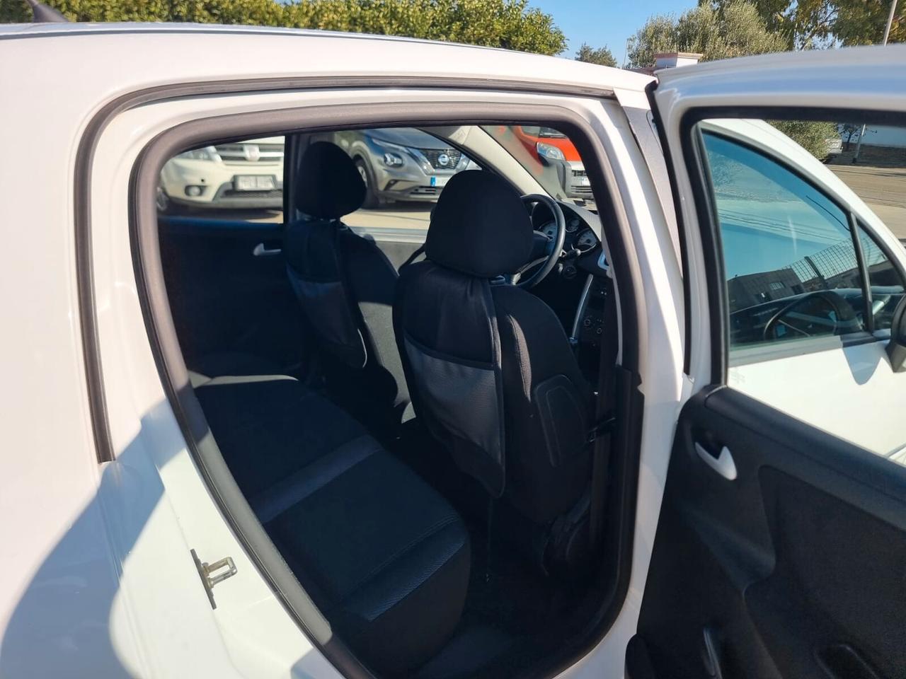 Peugeot 207 1.4 HDi 70CV 5p. Energie