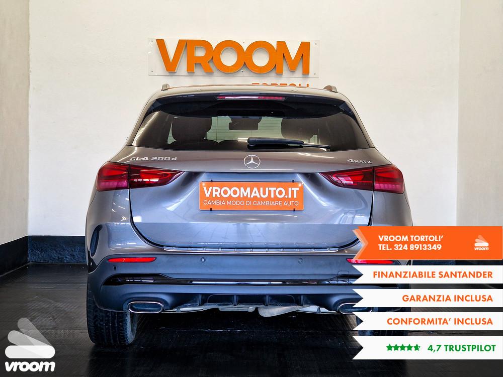 MERCEDES GLA (H247) GLA 200 d Automati...