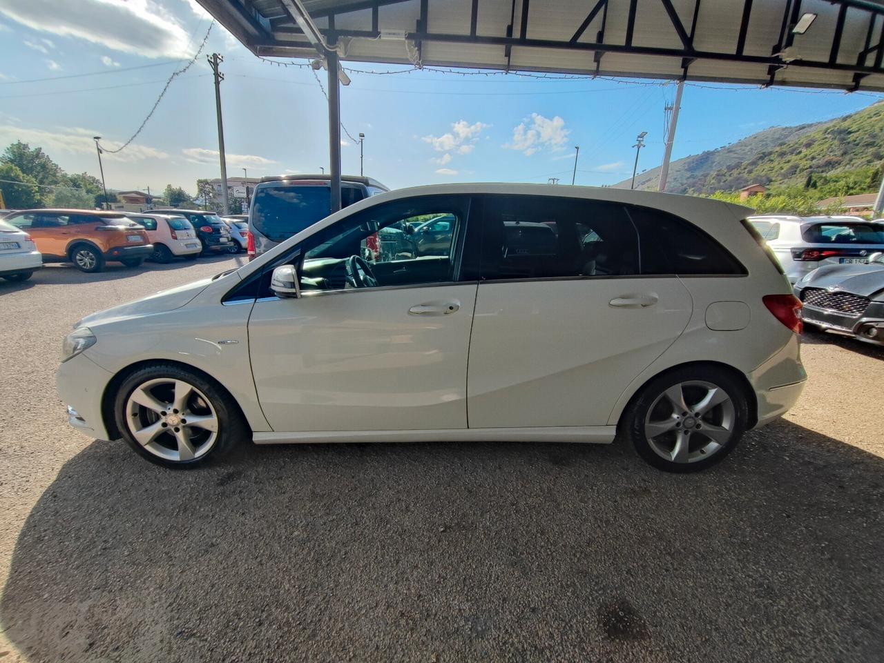 Mercedes-benz B 180 CDI BlueEFFICIENCY Premium