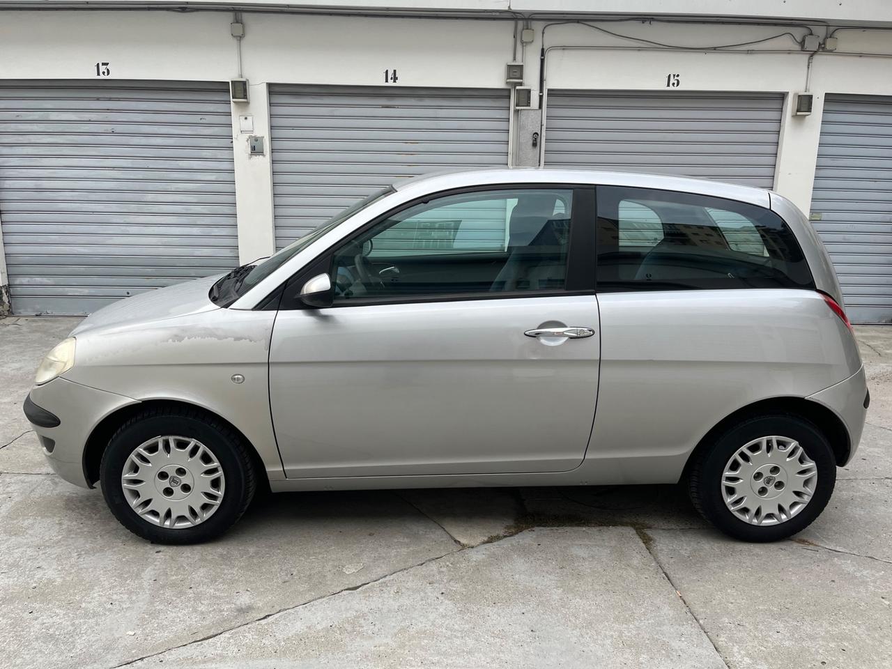 Lancia Ypsilon 1.2 Benzina