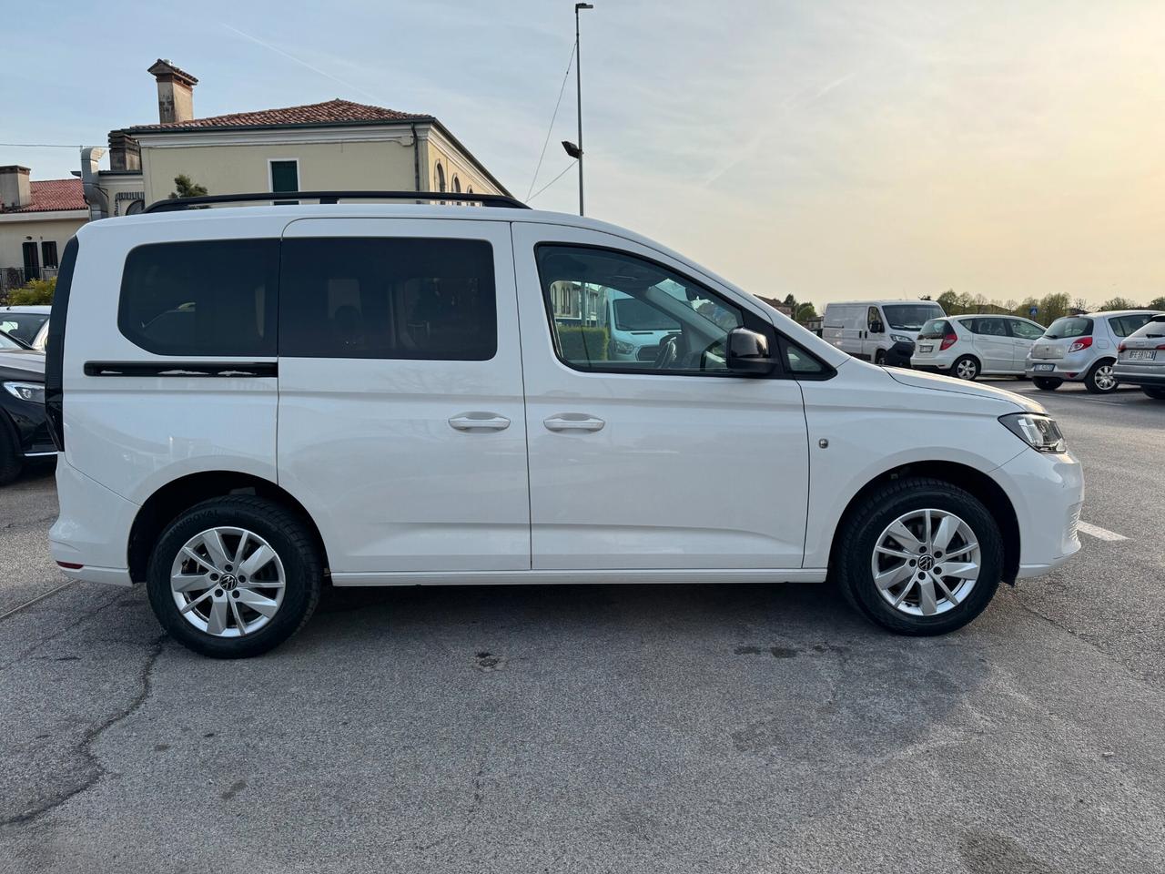 Volkswagen Caddy 2.0 TDI 122 CV DSG Life