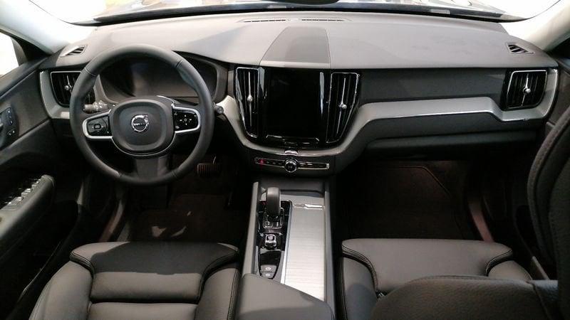 Volvo XC60 XC60 T6 Plug-in hybrid AWD automatico Plus Dark MY25