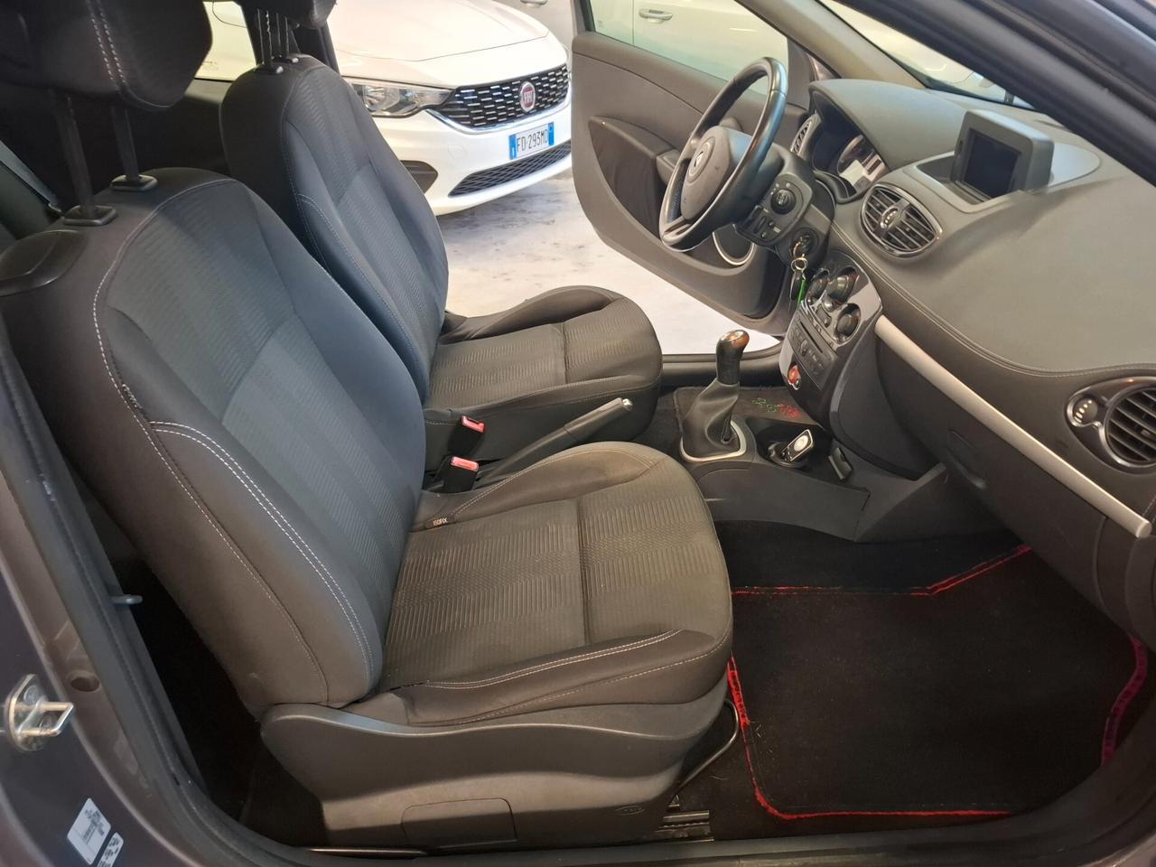 Renault Clio 1.2 16V 3 porte Dynamique