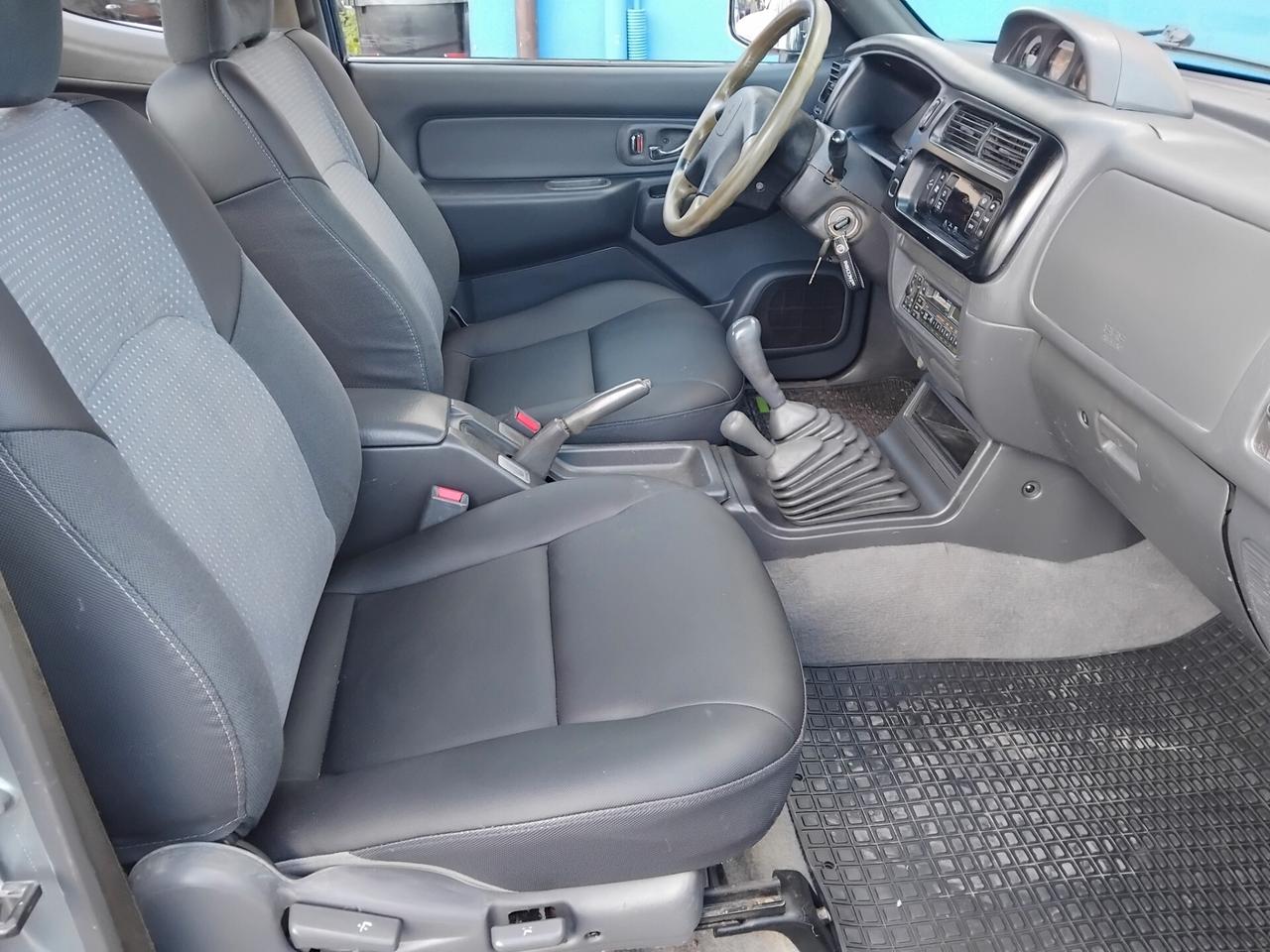 Mitsubishi L200 2.5 TDI 4WD 115cv 4 posti