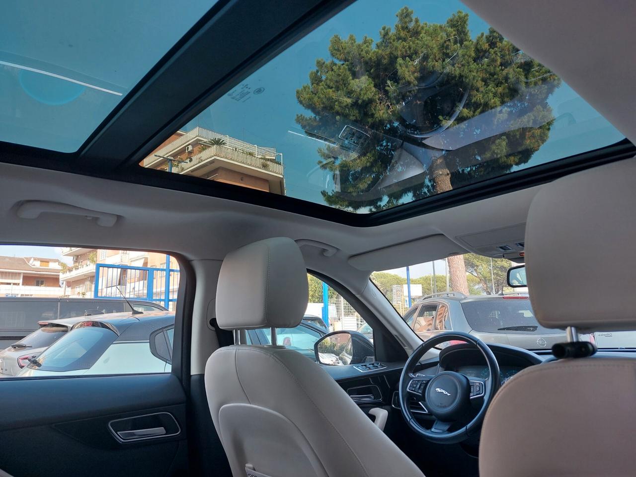 Jaguar F-Pace 2.0 D 180 CV AWD Prestige
